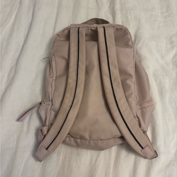 Lululemon - City Adventurer Backpack - 17L - Misty Pink - First Release !! 💖 - Picture 2 of 7